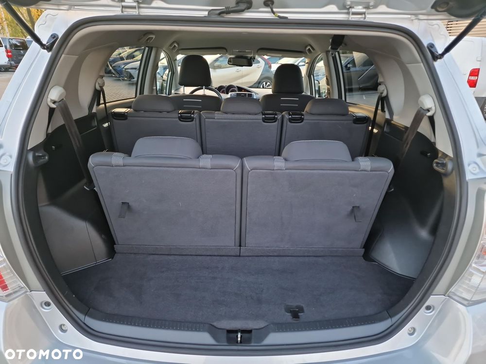 Toyota Verso 1.8 Premium 7os EU6 - 18