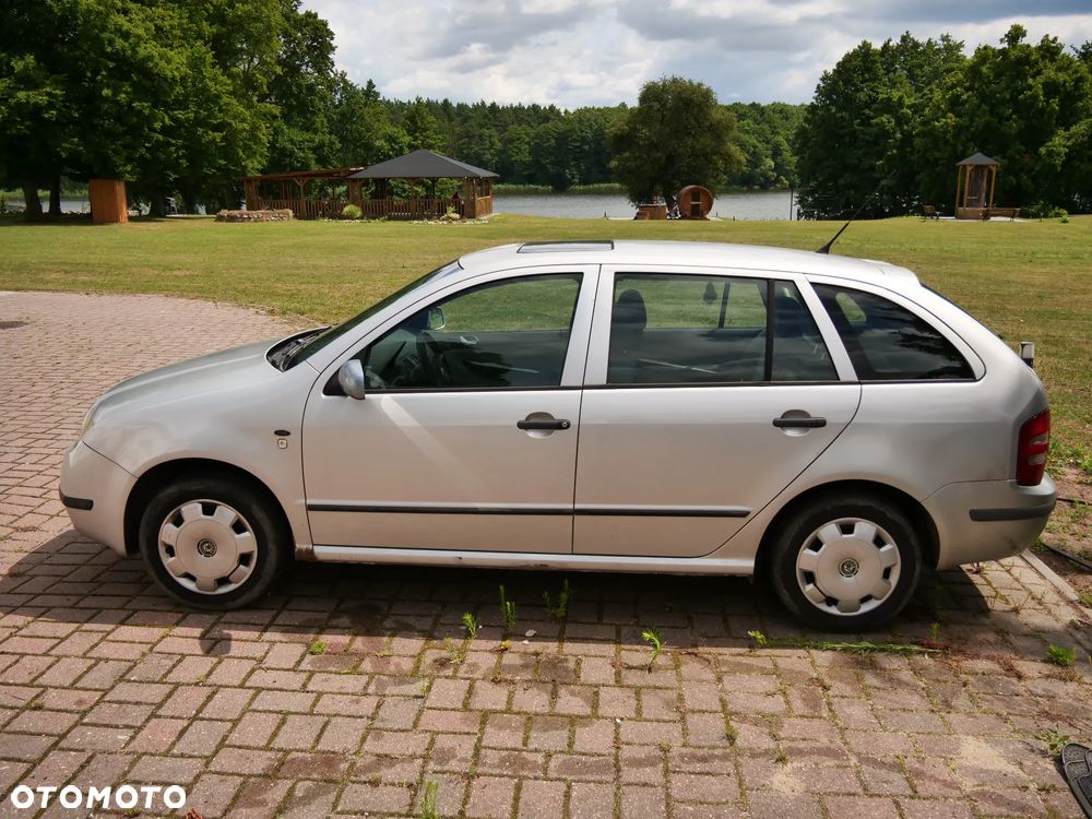 Skoda Fabia 1.4 16V Comfort - 8