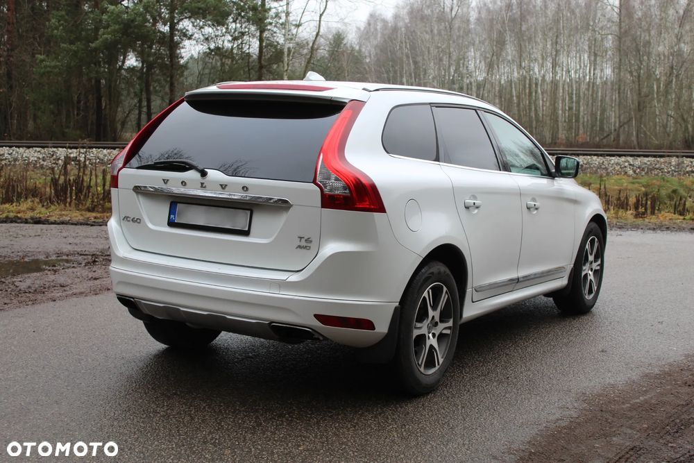 Volvo XC 60 T6 AWD Momentum - 5