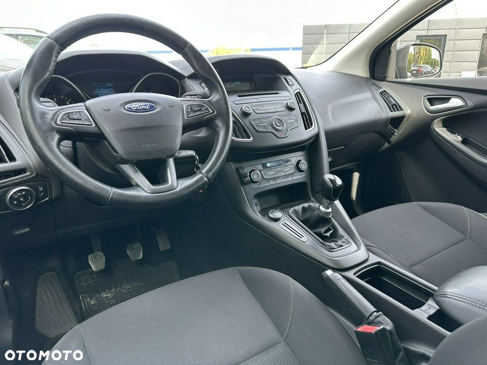 Ford Focus - 20