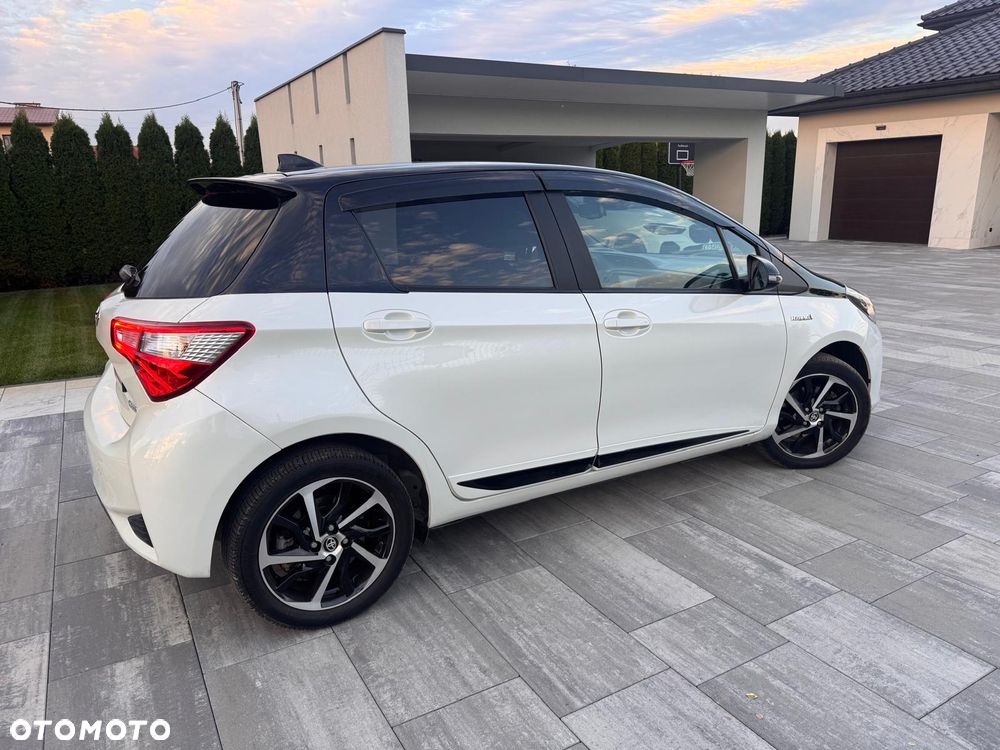 Toyota Yaris - 16