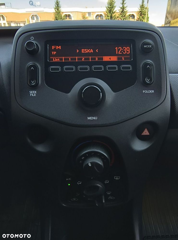 Toyota Aygo x-cite - 25