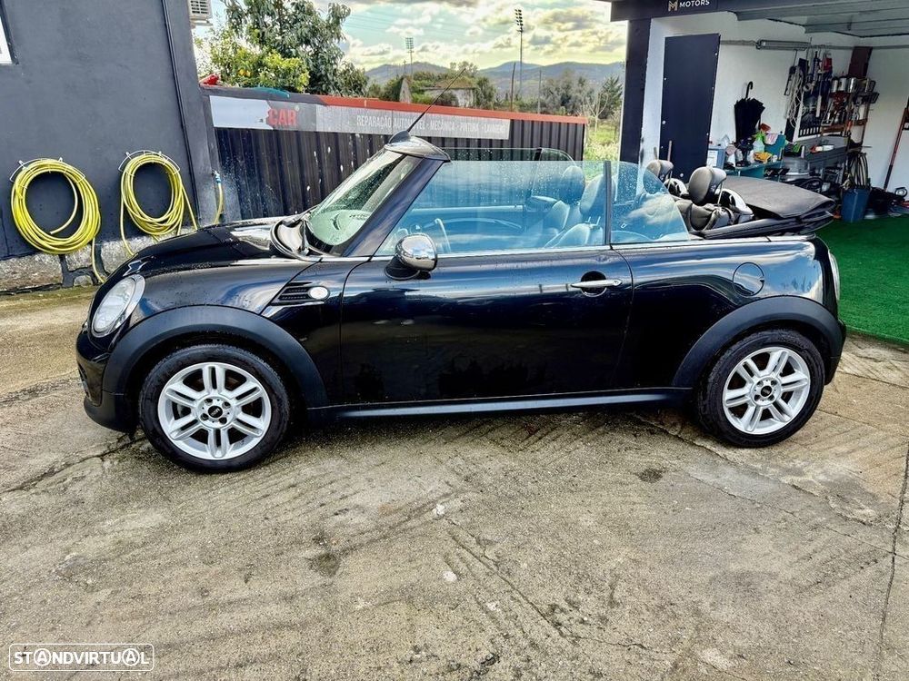 MINI Cabrio Cooper D - 2