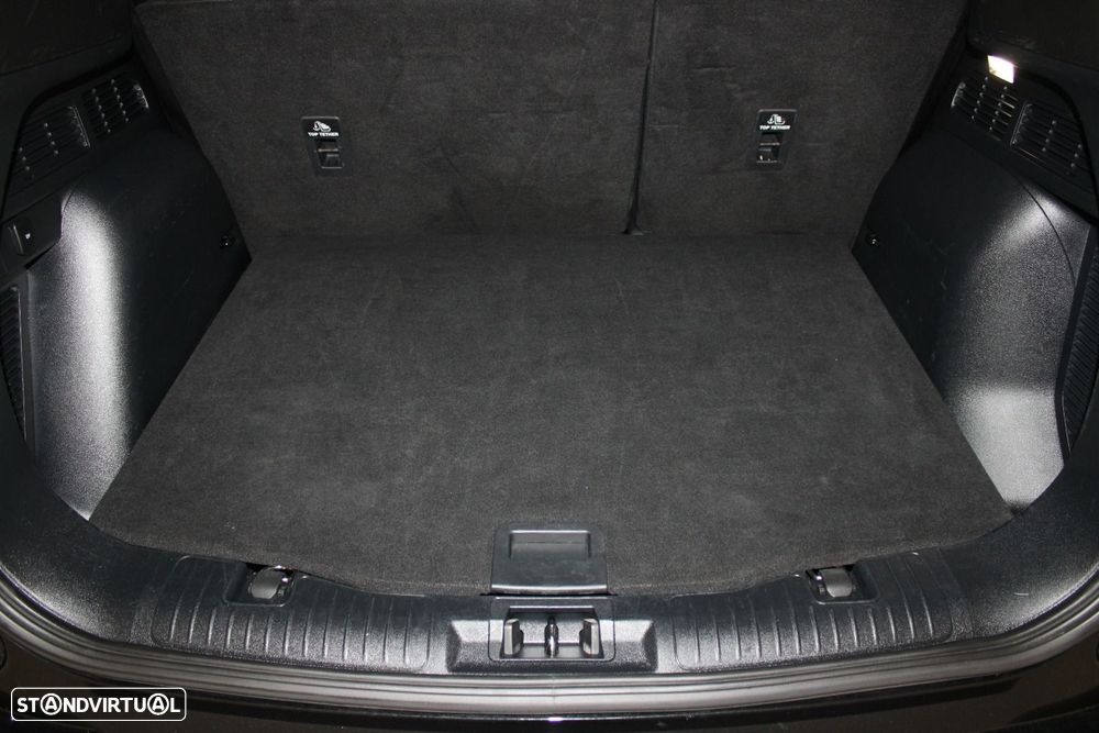 Ford Kuga - 29