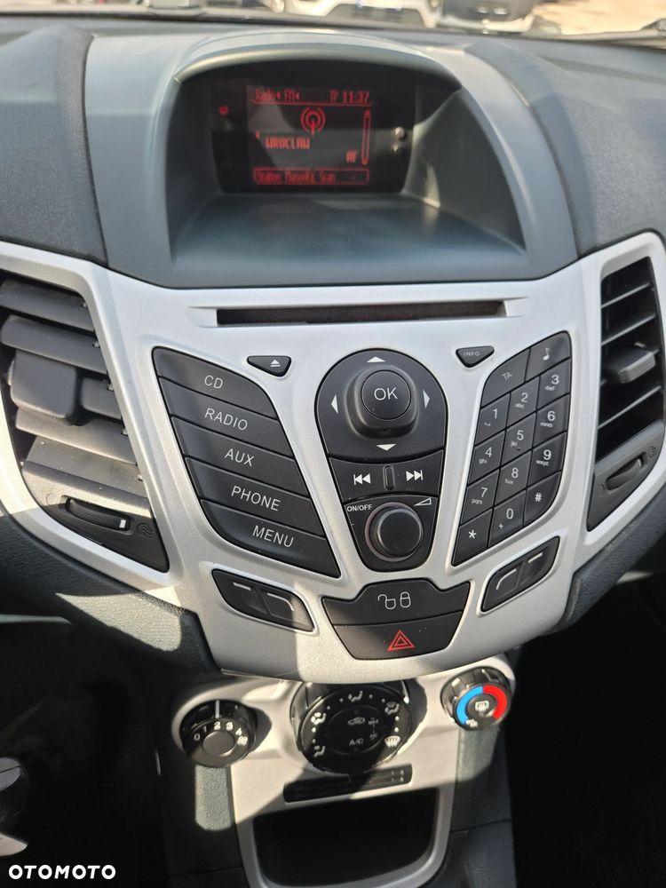 Ford Fiesta - 18