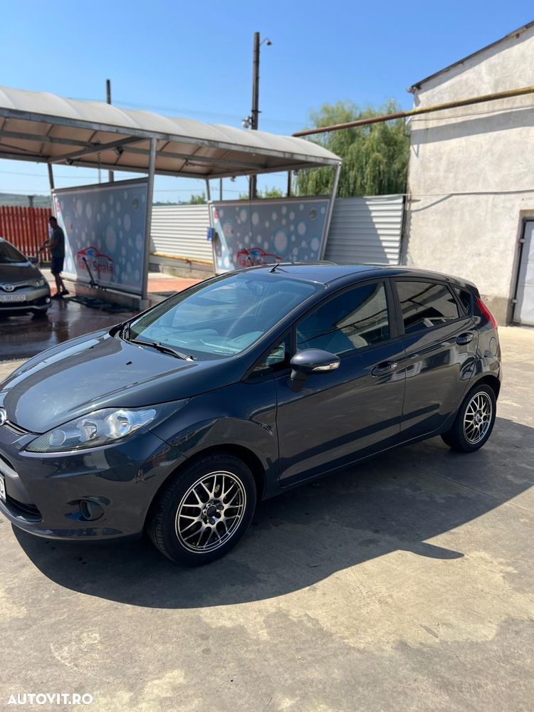 Ford Fiesta - 7