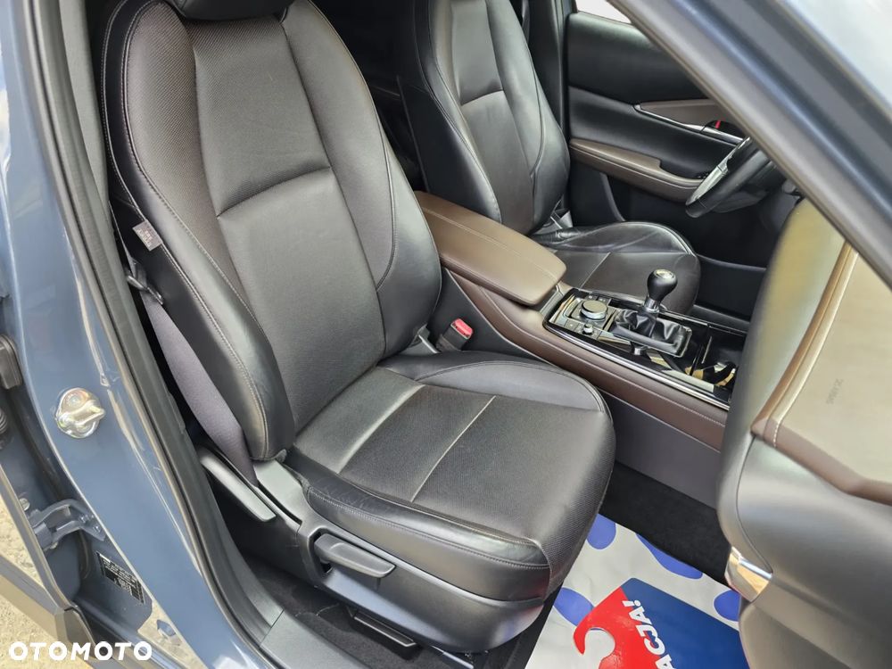 Mazda CX-30 SKYACTIV-X 2.0 M-Hybrid - 23