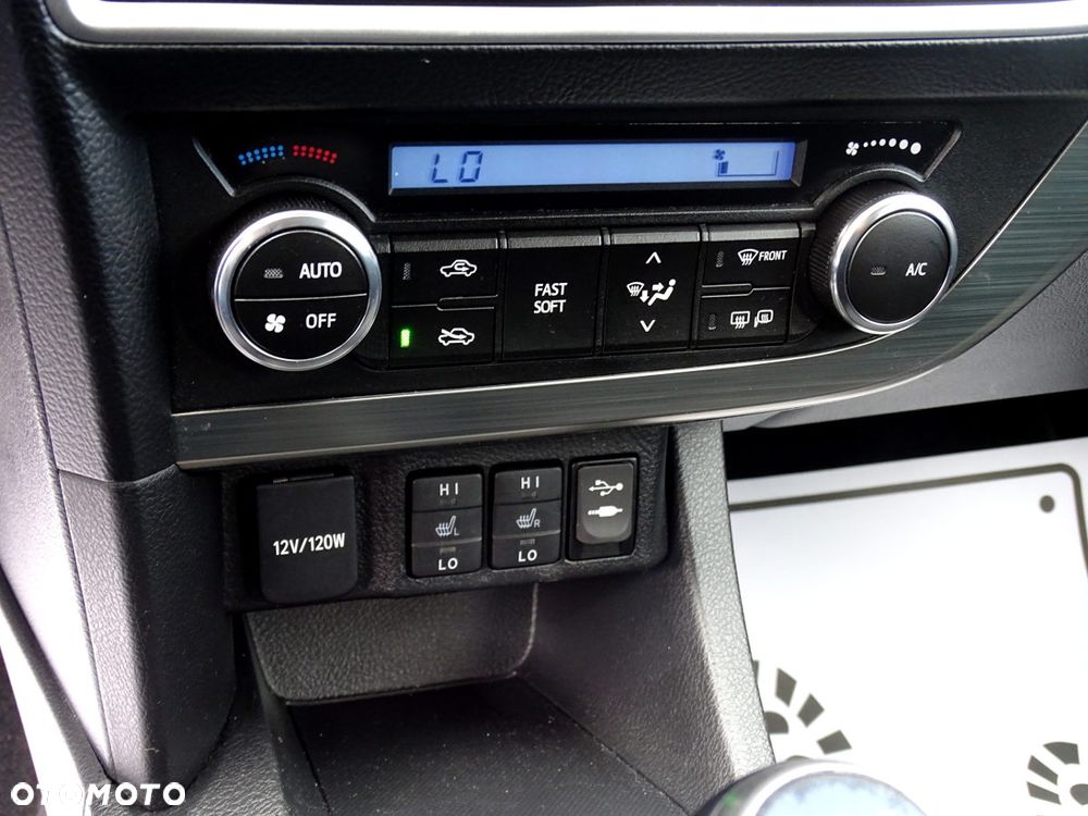 Toyota Auris 1.6 Executive - 18
