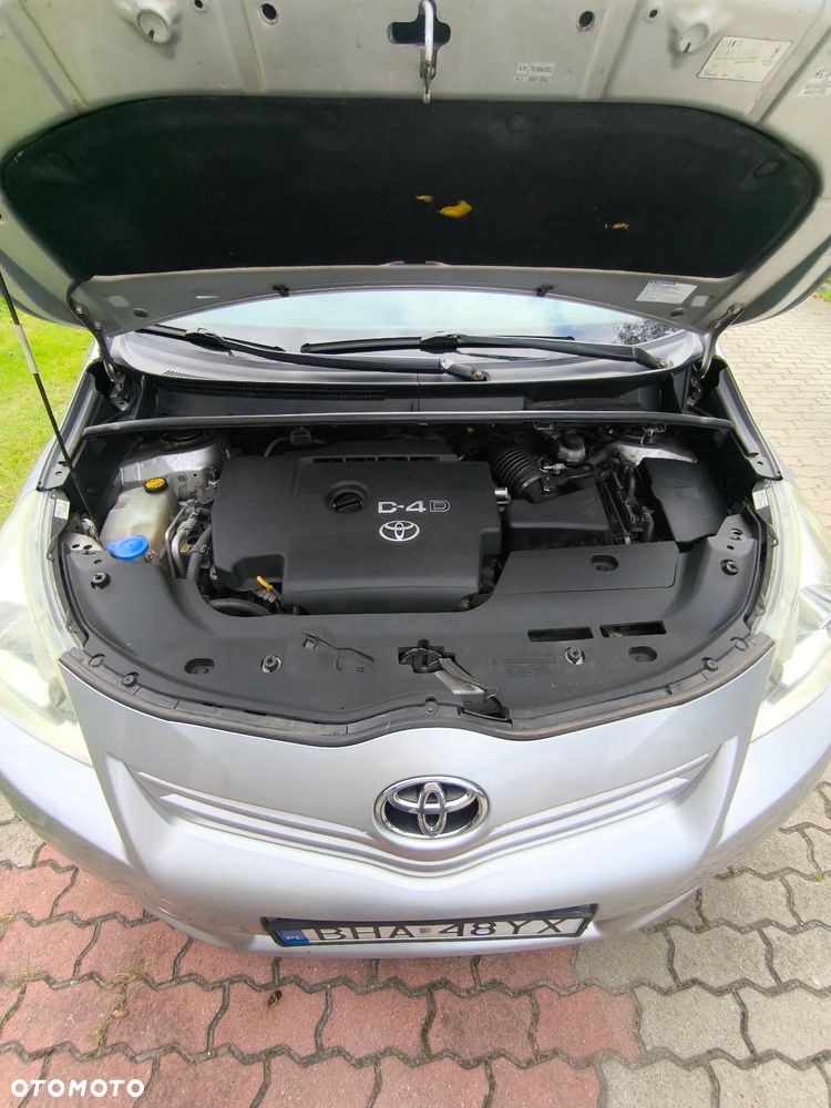 Toyota Verso 2.0 D-4D Luna 7os - 15