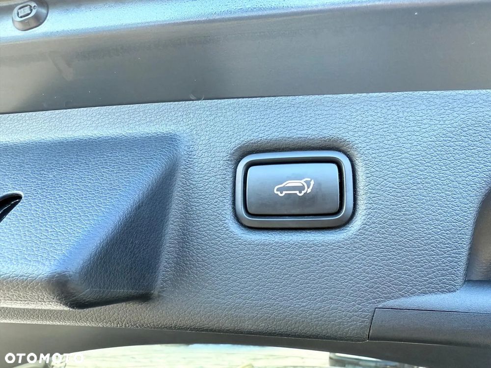 Kia Ceed 1.6 GDI PHEV L DCT - 29