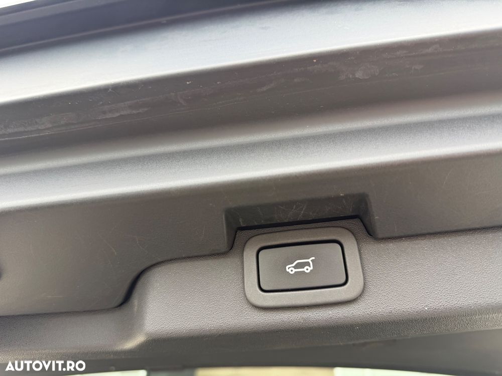 Land Rover Discovery - 16