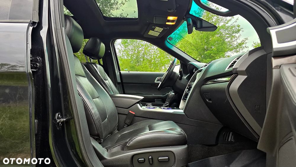 Ford Explorer - 11