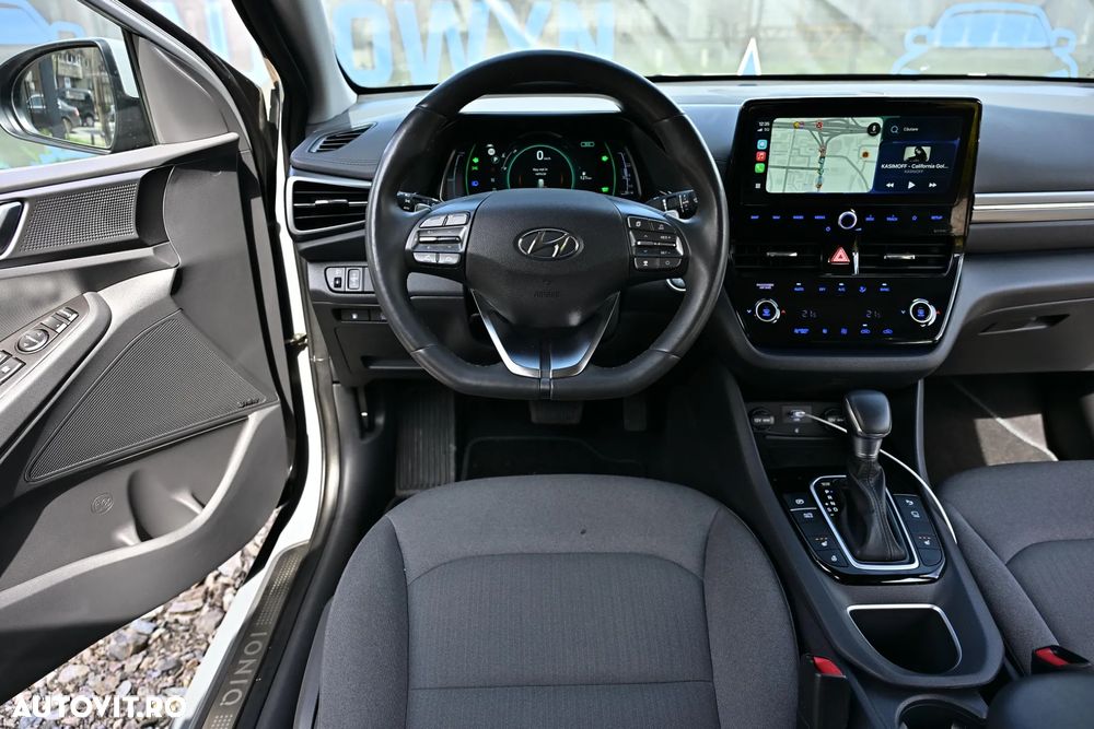 Hyundai IONIQ - 16