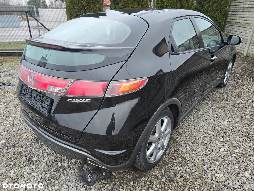 Honda Civic 1.8i-VTEC Sport - 2