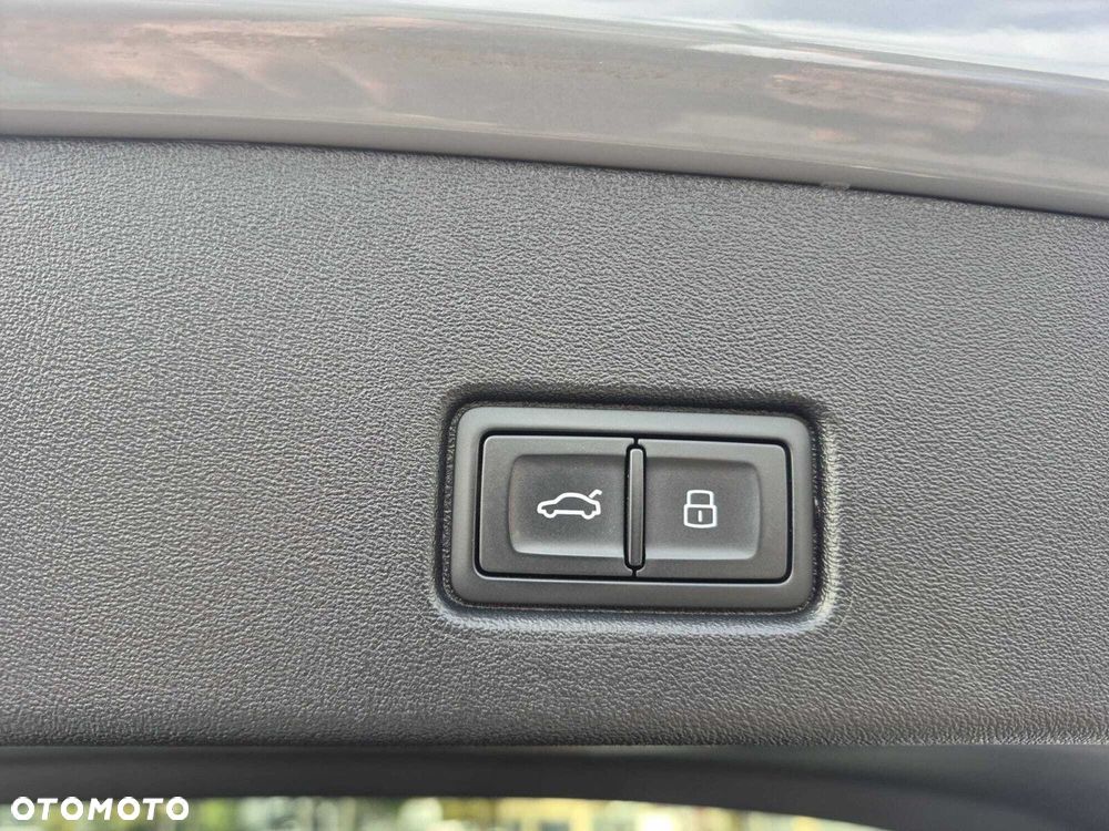 Audi Q4 e-tron - 35
