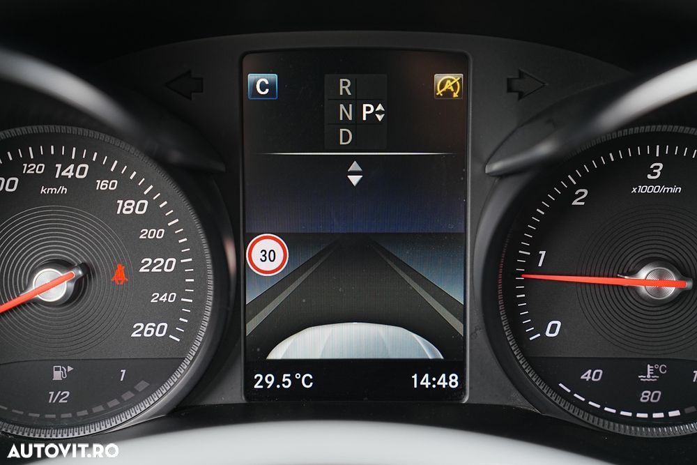 Mercedes-Benz GLC Coupe 220 d 4Matic 9G-TRONIC AMG Line - 20