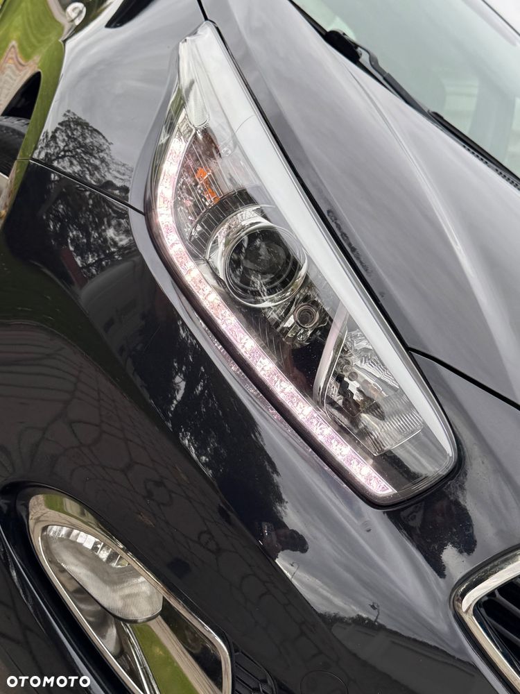 Kia Ceed - 9