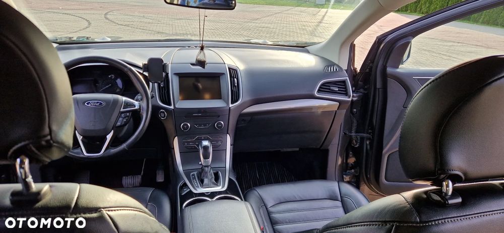 Ford Edge - 4