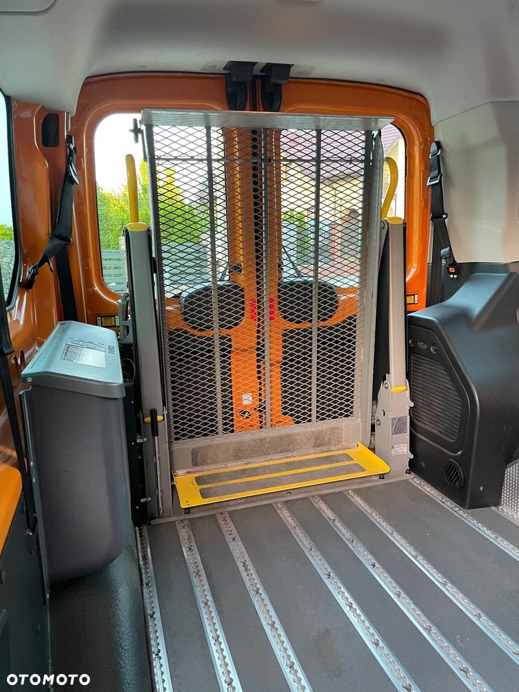 Ford Transit - 22