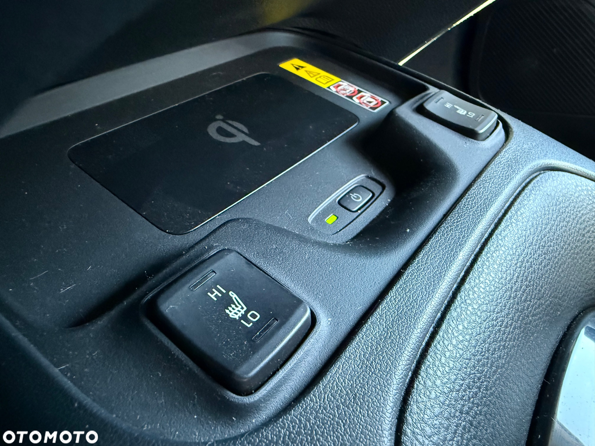 Toyota Corolla 1.8 Hybrid Comfort - 23