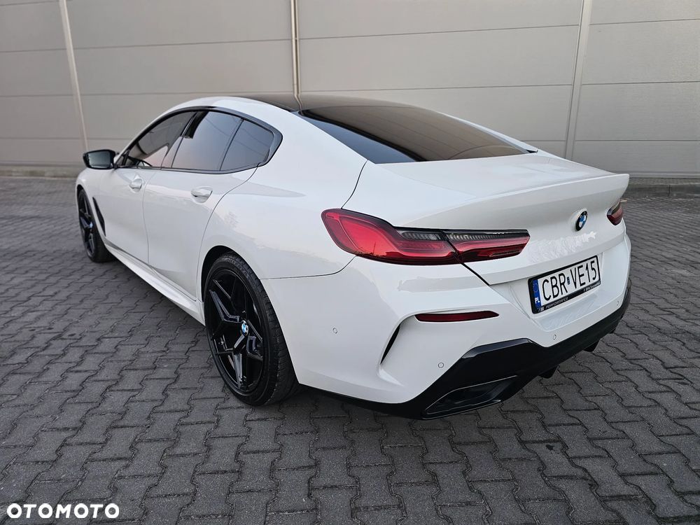 BMW Seria 8 840i - 7