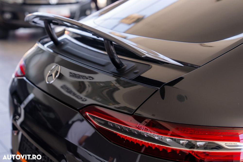 Mercedes-Benz AMG GT Coupe - 11