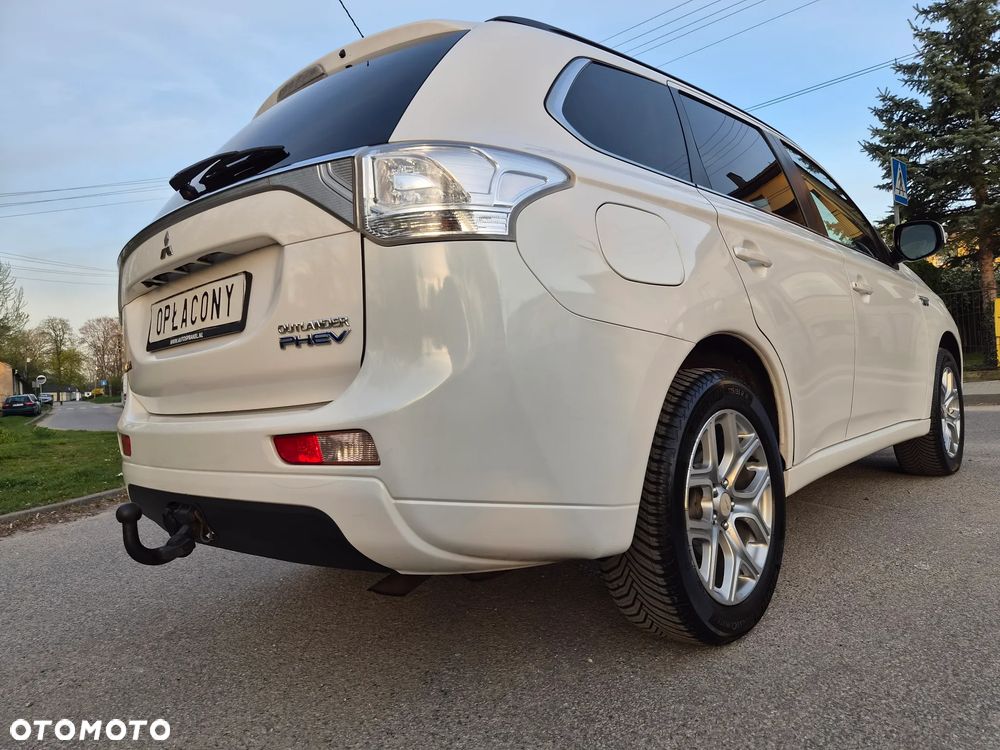 Mitsubishi Outlander - 14