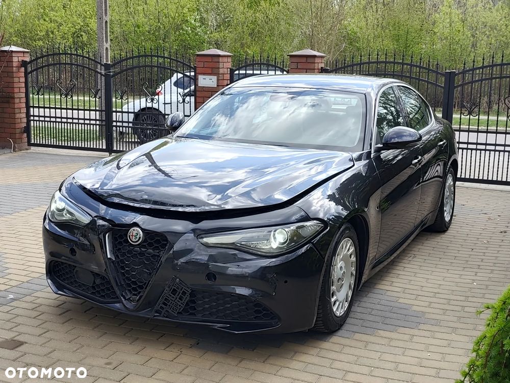 Alfa Romeo Giulia 2.0 Turbo Business - 2