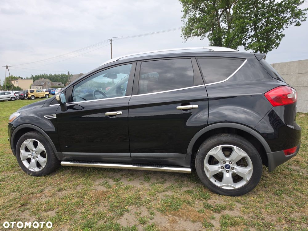 Ford Kuga 2.0 TDCi 2x4 Titanium - 10