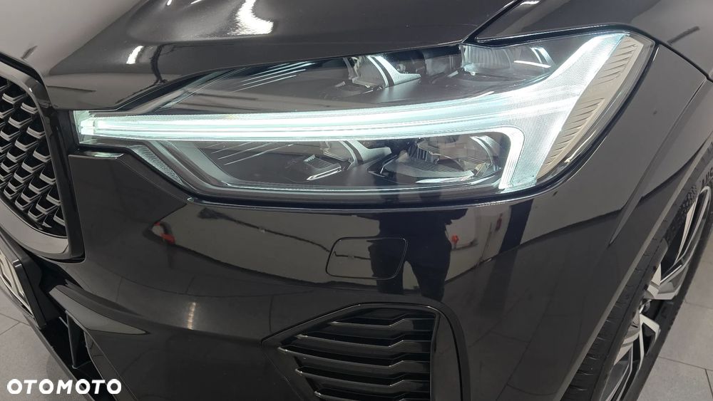 Volvo XC 60 B4 D Plus Dark - 9