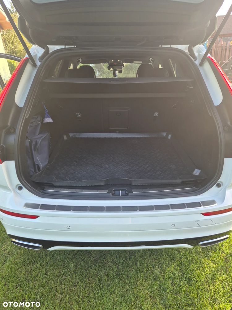 Volvo XC 60 D4 R-Design - 12