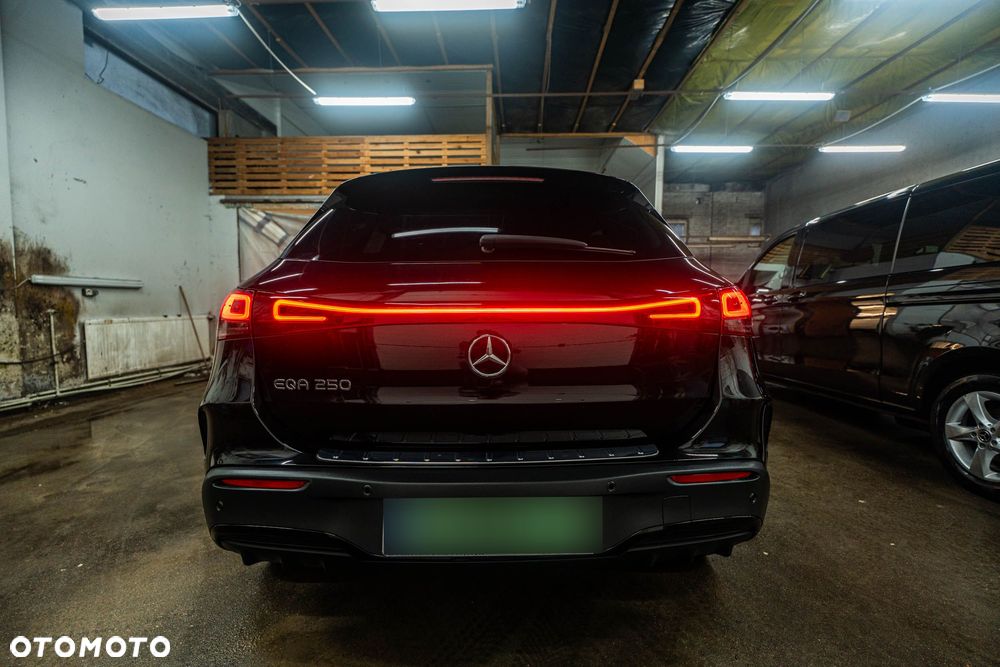 Mercedes-Benz EQA 250+ 70.5kWh AMG Line - 2