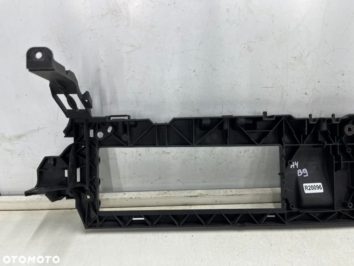 Osłona chłodnicy Audi A4 B9 15-19r.  obudowa ramka żaluzji atrapy zderzaka pasa przedniego 8w0807771 - 9