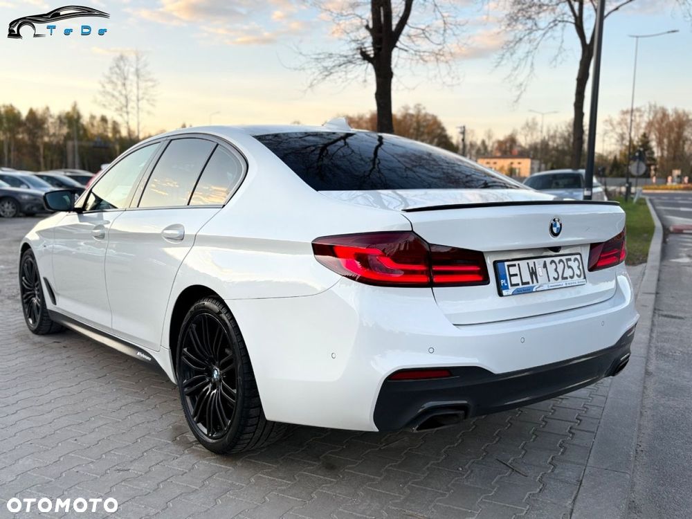 BMW Seria 5 520d M Sport - 11