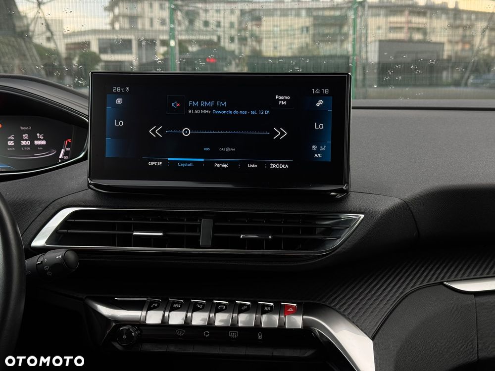 Peugeot 5008 PureTech 130 EAT8 Stop & Start Roadtrip - 36
