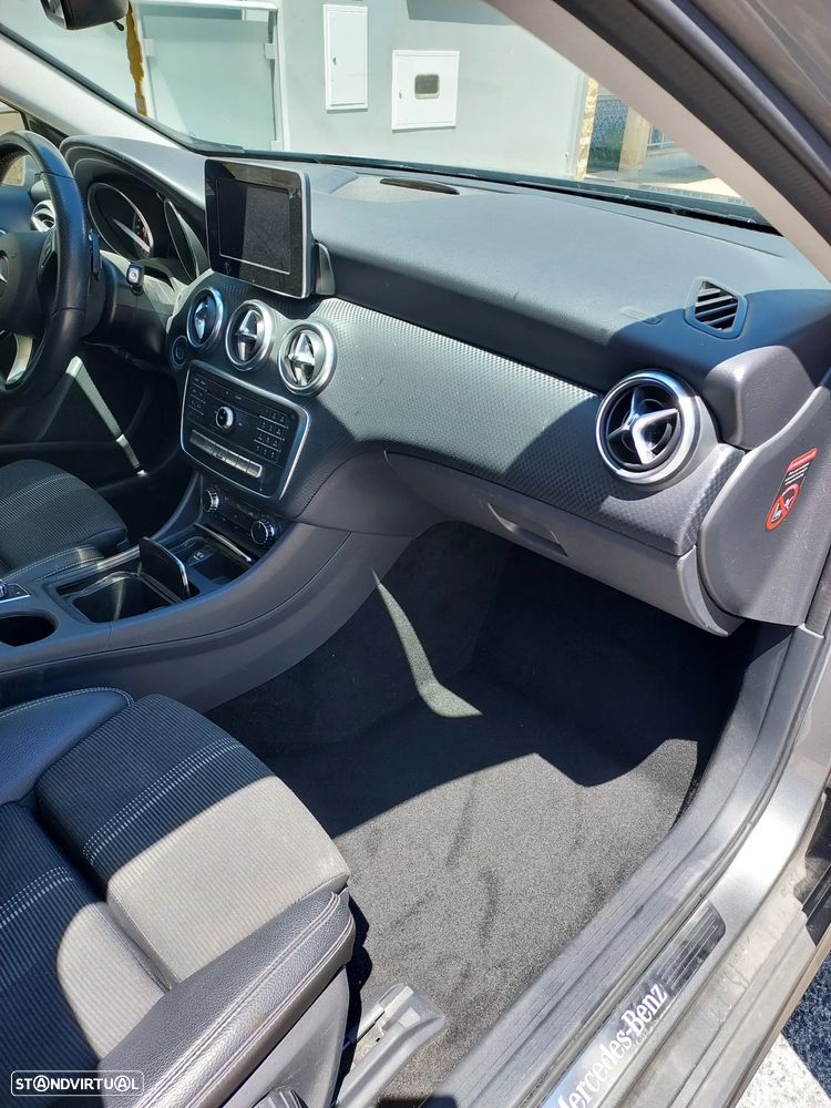 Mercedes-Benz A 180 d 7G DCT - 13