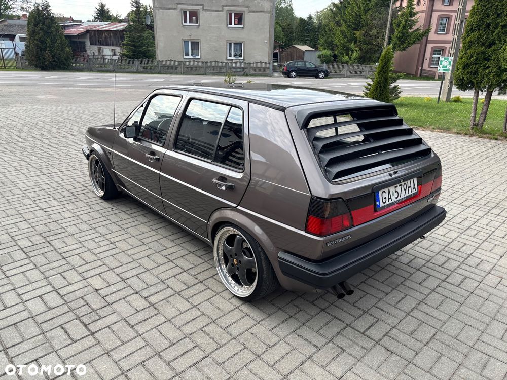 Volkswagen Golf 1.8 GTI G60 - 8