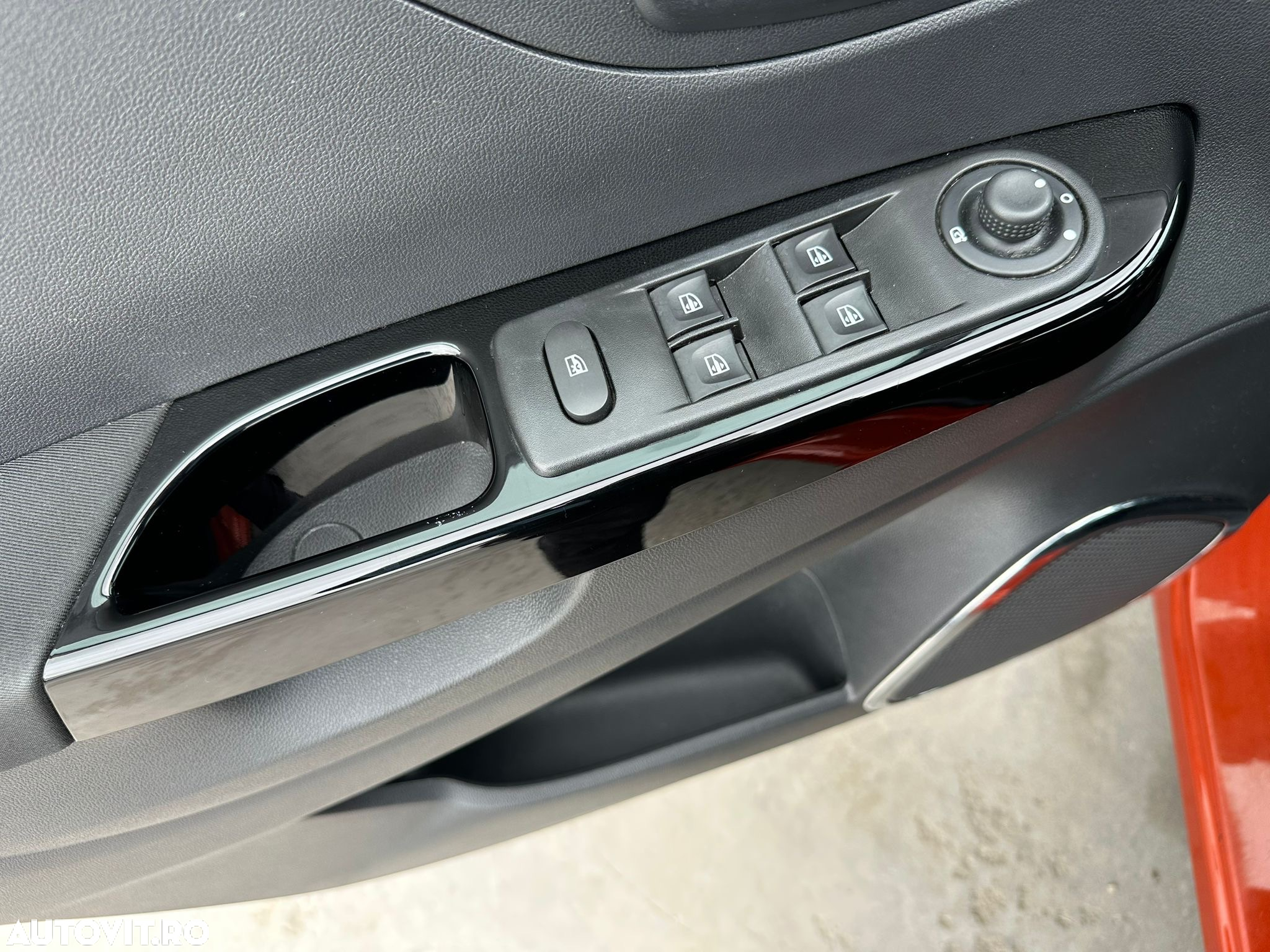 Renault Captur (ENERGY) TCe 90 INTENS - 26