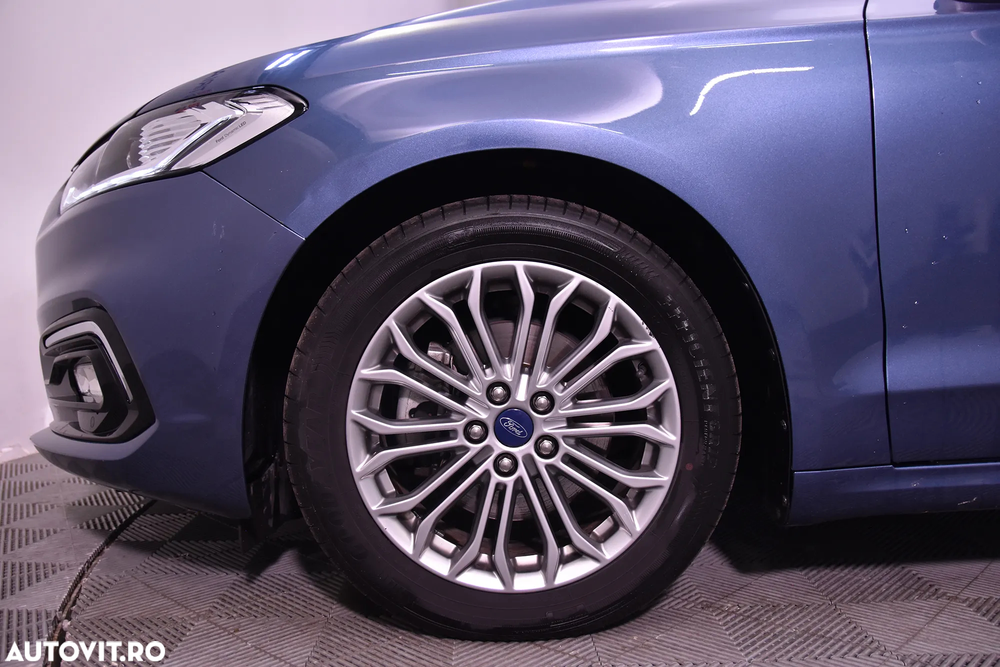 Ford Mondeo - 13