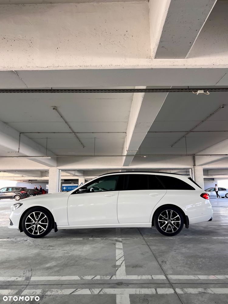 Mercedes-Benz Klasa E 220 d 4-Matic 9G-TRONIC - 7