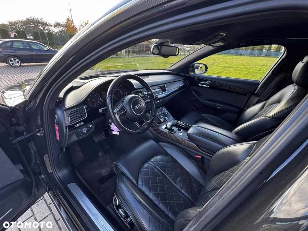 Audi A8 - 12