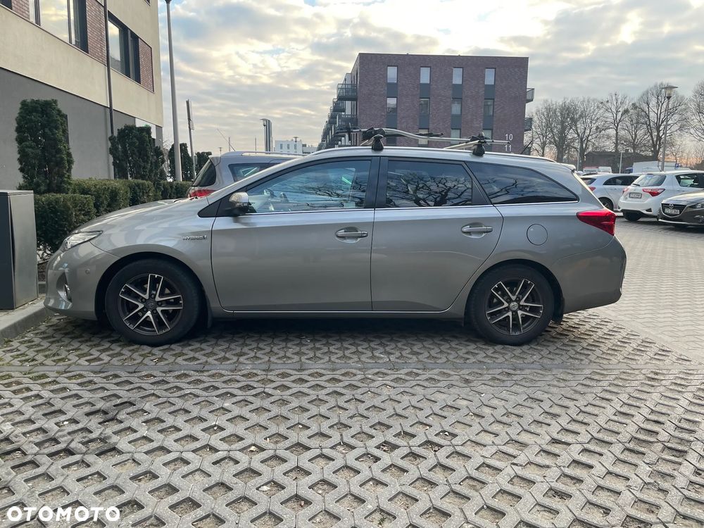 Toyota Auris - 1