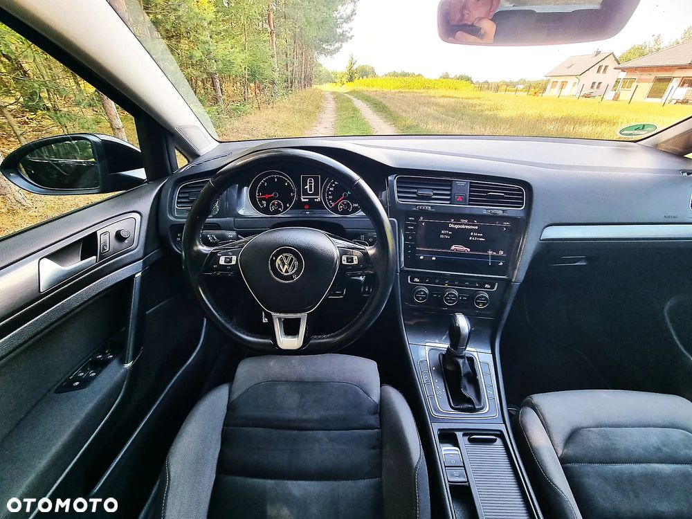 Volkswagen Golf - 19