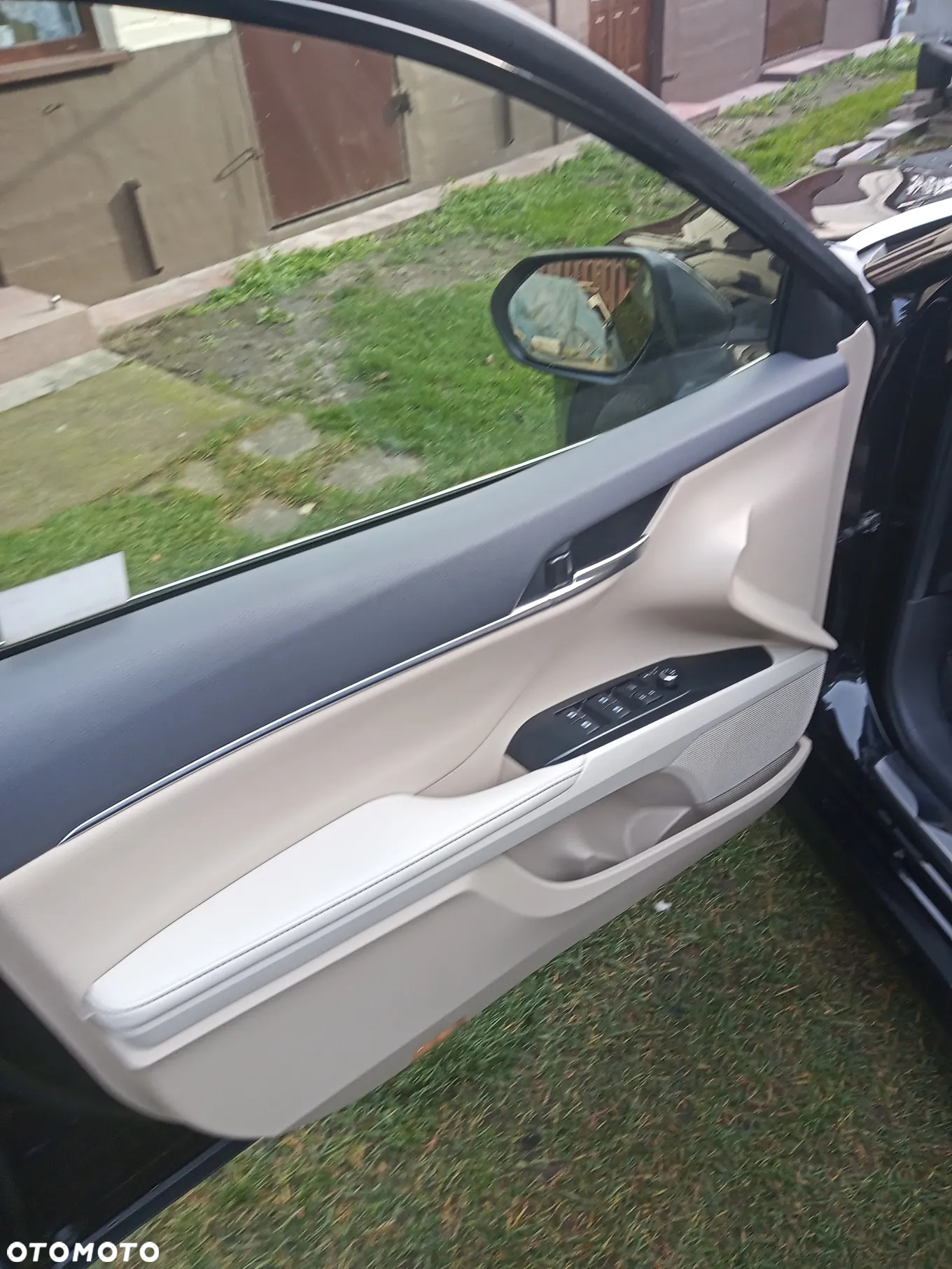 Toyota Camry 2.5 Hybrid Executive CVT - 7