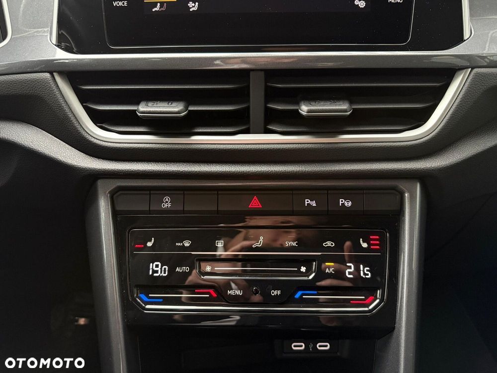 Volkswagen T-Roc 1.5 TSI Style DSG - 27