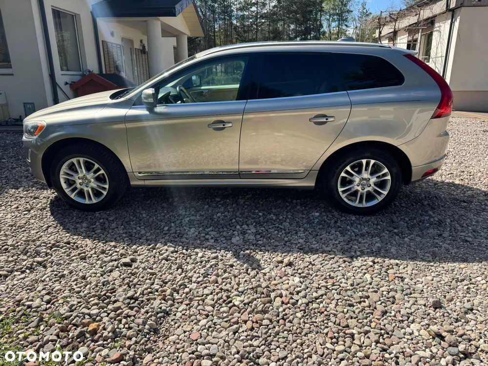 Volvo XC 60 - 6
