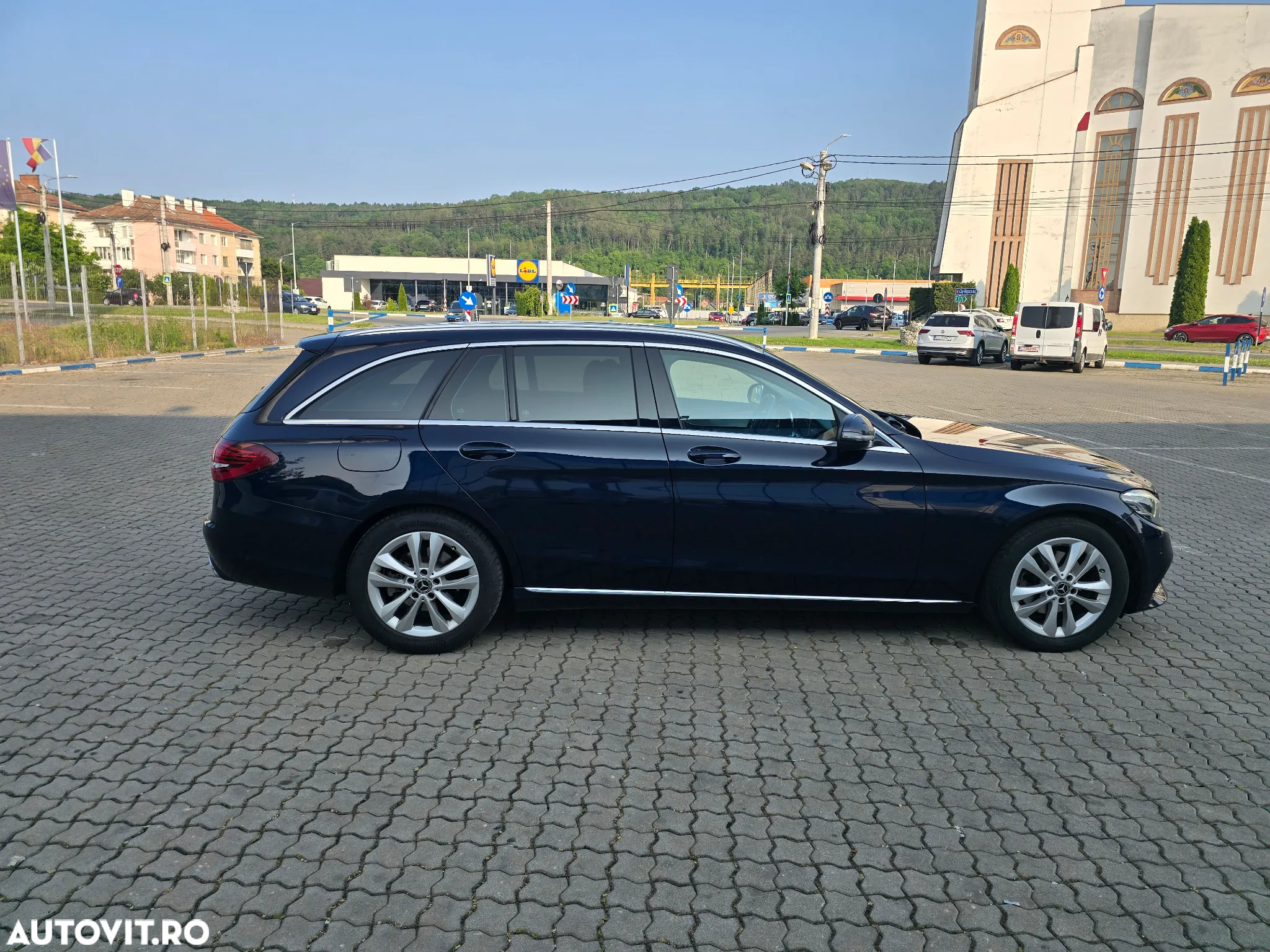 Mercedes-Benz C 220 d T 9G-TRONIC AMG Line - 6