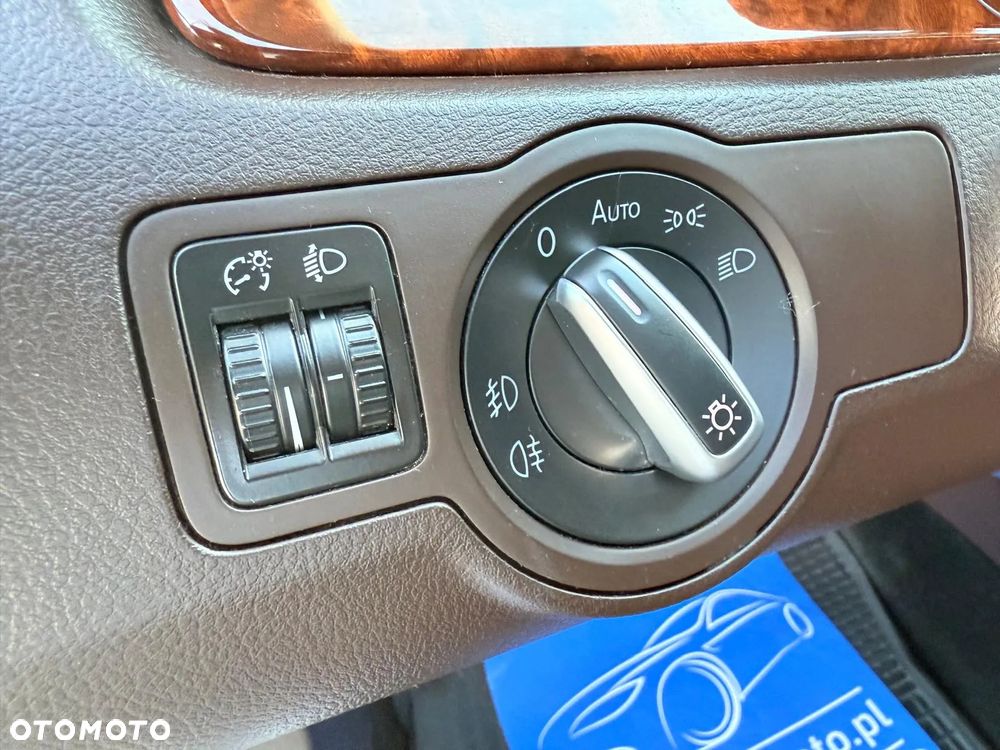 Volkswagen Passat Variant 2.0 Blue TDI SCR Trendline - 18