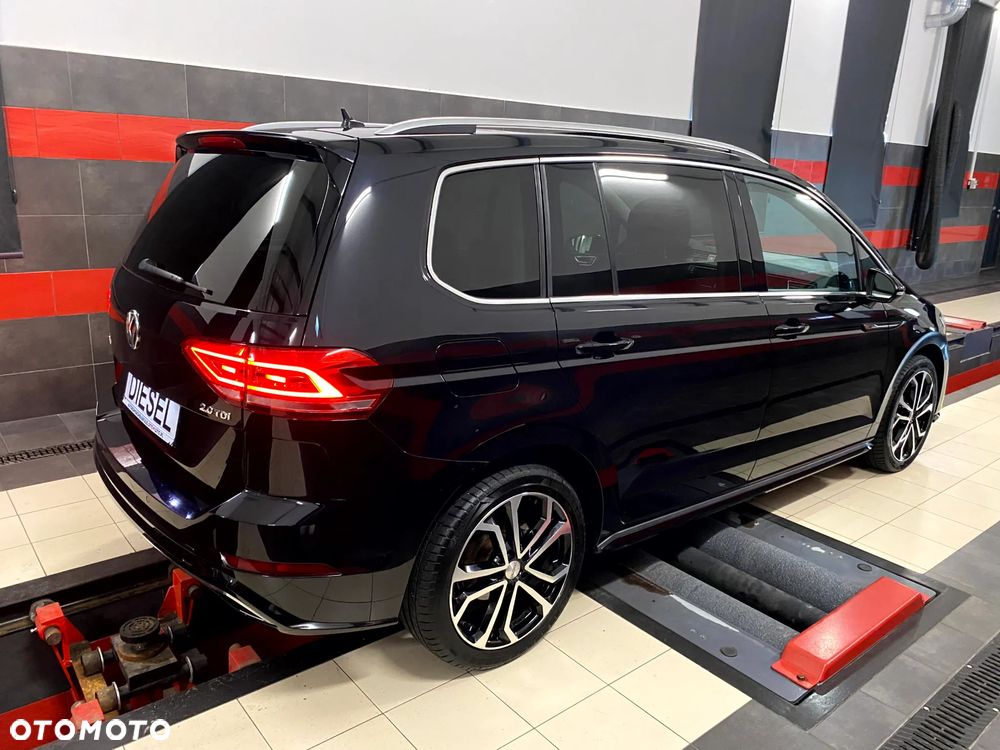 Volkswagen Touran 2.0 TDI BMT Highline DSG - 10