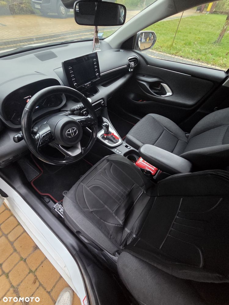 Toyota Yaris - 7
